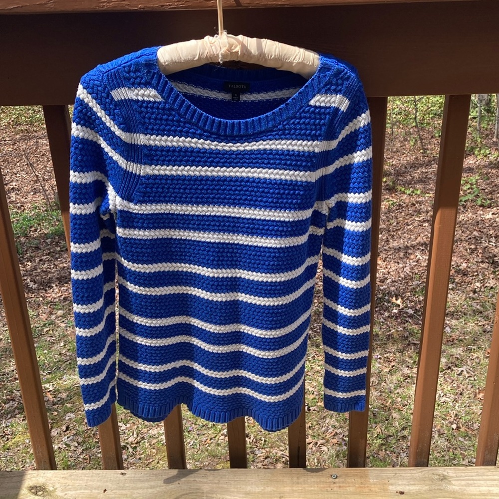 🌸Talbots Blue & White Striped Crew Neck Sweater (S)